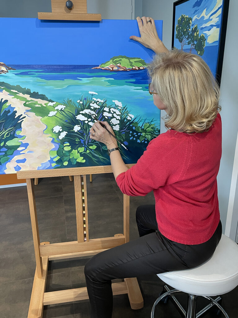 Travail de finition de l'oeuvre Rivage enchanté par Meryl artiste peintre