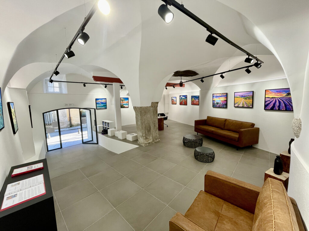 Atelier exposition de l'artiste peintre MERYL à la Cadière d'Azur