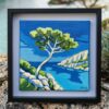 Le pin de Cassis - Encadré Le Pin de Cassis, peinture originale représentant un pin face à la mer, vendu encadré